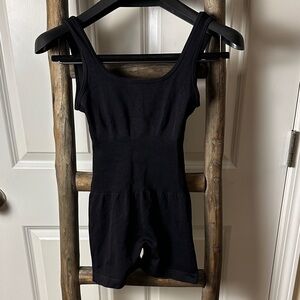 Black Sleeveless Stretch Jumpsuit Romper XS/S